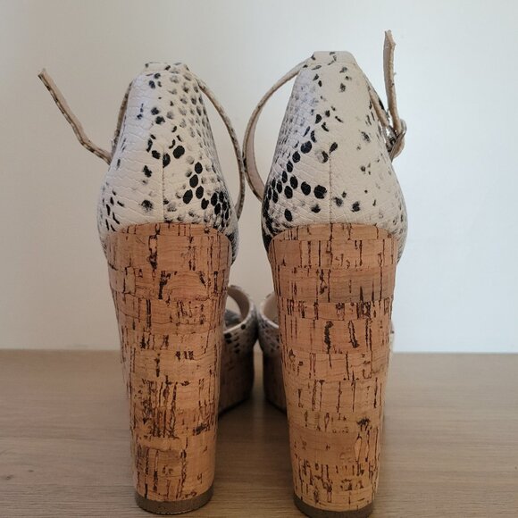 Steve Madden Snakeskin Platform Heels – Size 10 – Ankle Strap Peep Toe Cork Heel - Picture 3 of 6